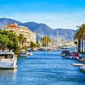  Hébergement de vacances Casita Con Jardin, Bbq, Wifi, Centro Y Playa Espagne